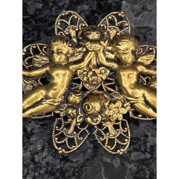 Vintage Gold Tone Cherub Brooch Pin. With Filigree Floral Art Noveau Angels - Picture 5 of 12
